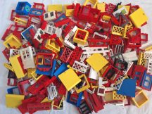   0,500 kg ömlesztett Lego ablak, ajtó, kerítés elem csomag (205)