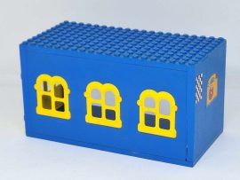 Lego Fabuland ház (matricás) (eleje kicsit szétpattant,teteje egyik oldalán feljön)