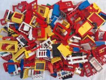   0,500 kg ömlesztett Lego ablak, ajtó, kerítés elem csomag (207)
