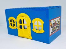   Lego Fabuland ház (matricás) (ajtó egyik pöcke le van törve,nem pattan be rendensen)