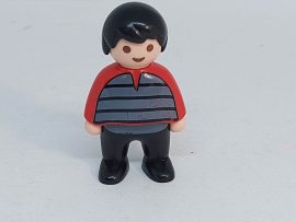 Playmobil Figura (pólója kicsit karcos elől)